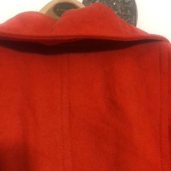 Coat - Picture 9 of 9